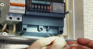 Скрытая проводка в деревянном доме в Мелеузе от 1528 рублей - профессиональный монтаж